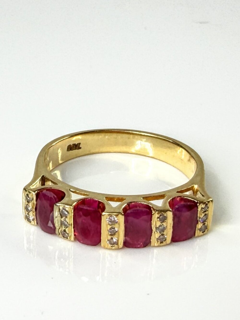 Vintage 18K gold 1.65ct Ruby Diamond Architectural Band Ring 7.3g s11.75 JR2184